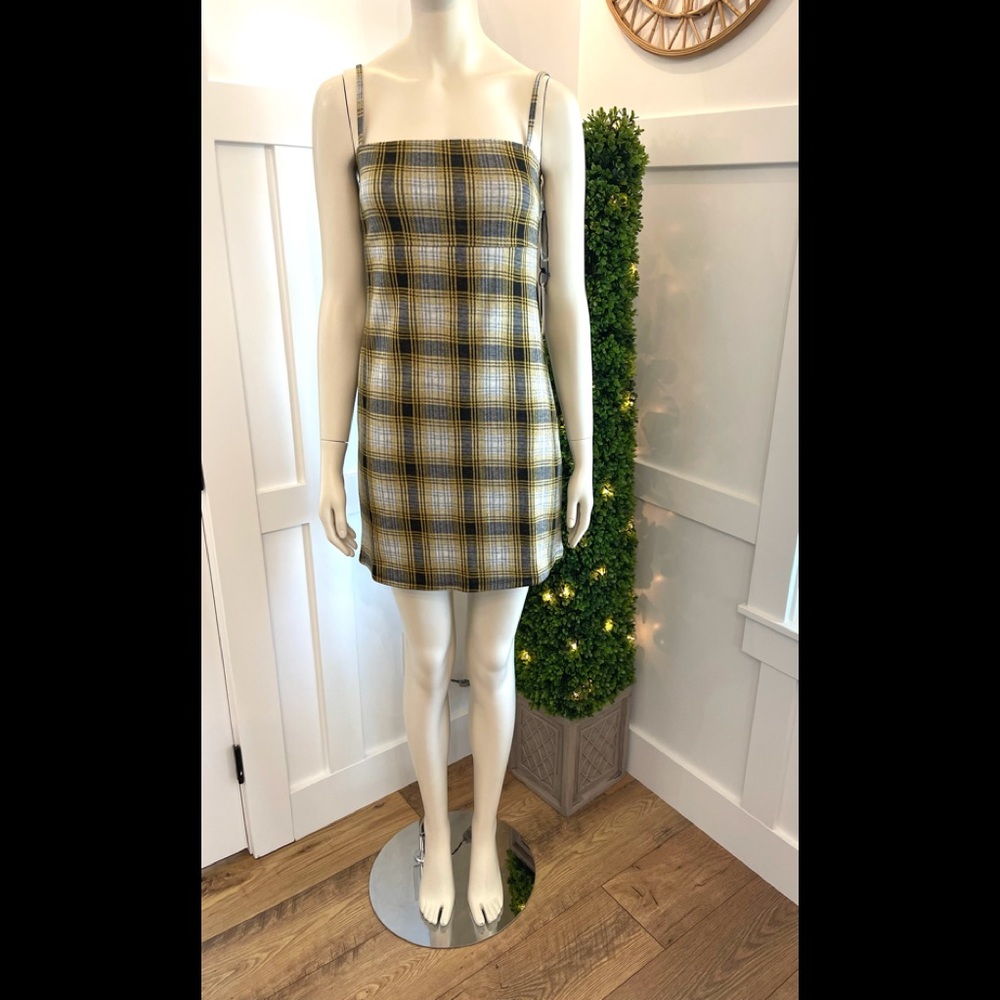 NWT POULAR BASICS STRETCHY PLAID MIDI DRESS